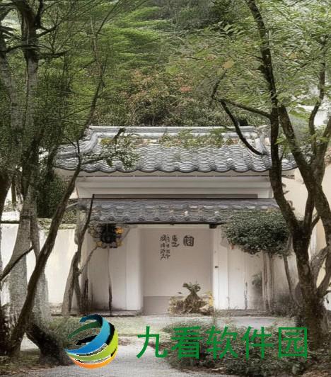 这种类型的信息涉及到低俗敏感的内容，可能会对用户造成不良影响，并且违反相关的社会道德规范。我们应该拒绝传播此类信息，共同维护网络健康，共享绿色心灵。原神八重神子模型